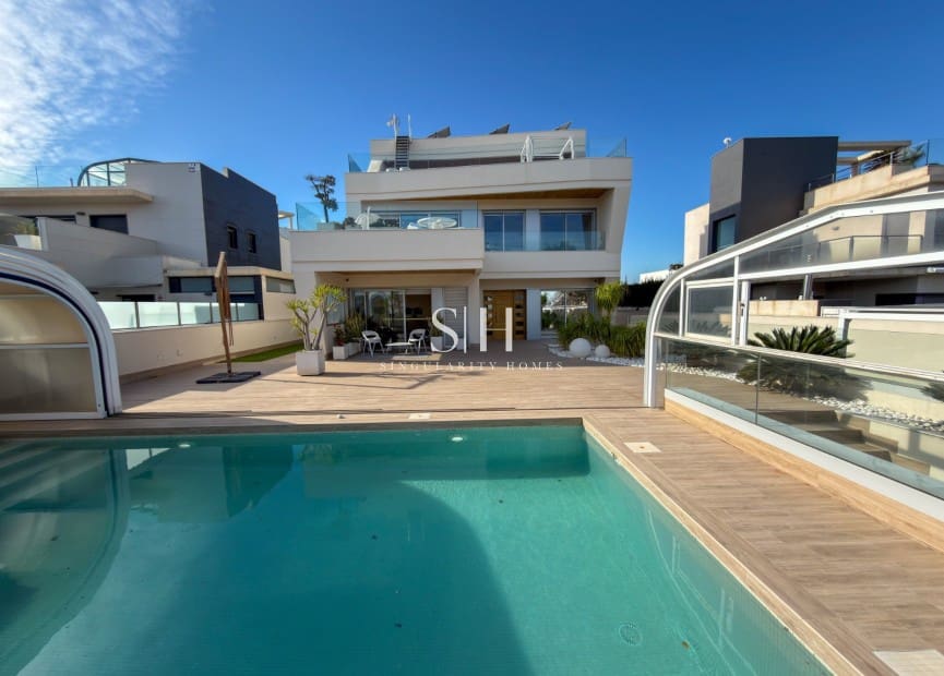 4 Zimmer Villa zu verkaufen in Campoamor mit Pool Garage - 1.890.000 € (Ref: 9613915)