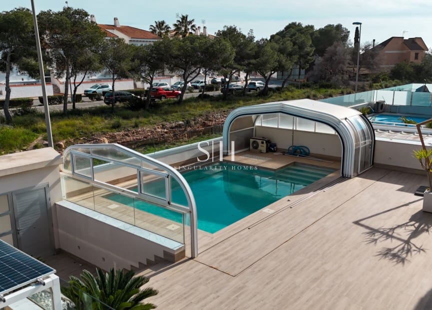 4 Zimmer Villa zu verkaufen in Campoamor mit Pool Garage - 1.890.000 € (Ref: 9613915)