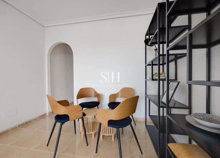 2 Zimmer Apartment zu verkaufen in San Fulgencio mit Pool - 148.000 € (Ref: 9613916)
