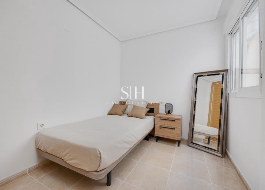 2 Zimmer Apartment zu verkaufen in San Fulgencio mit Pool - 148.000 € (Ref: 9613916)
