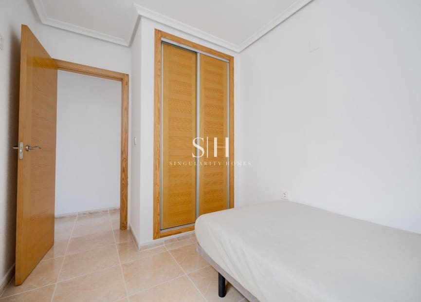 2 Zimmer Apartment zu verkaufen in San Fulgencio mit Pool - 148.000 € (Ref: 9613916)