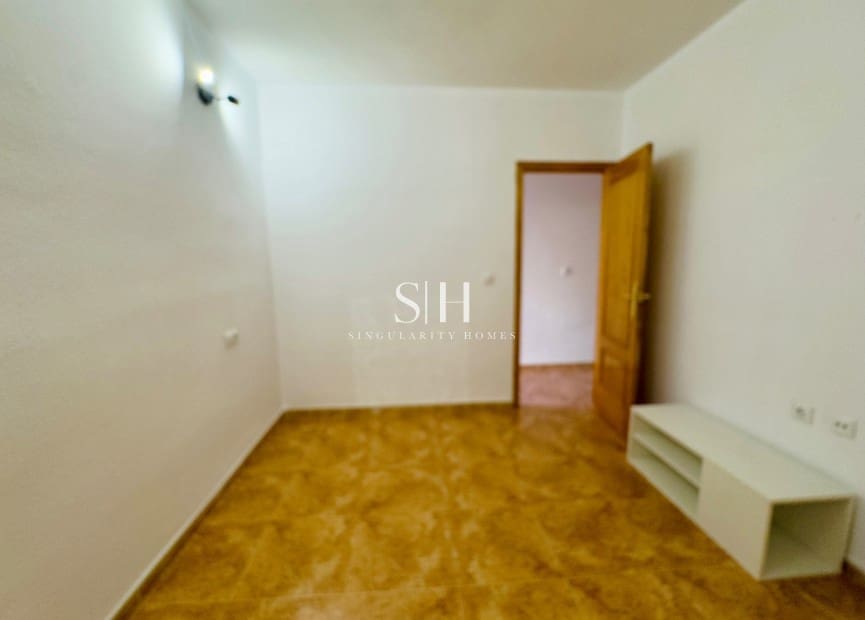 2 quarto Apartamento para venda em Torrevieja com piscina - 132 000 € (Ref: 9614138)