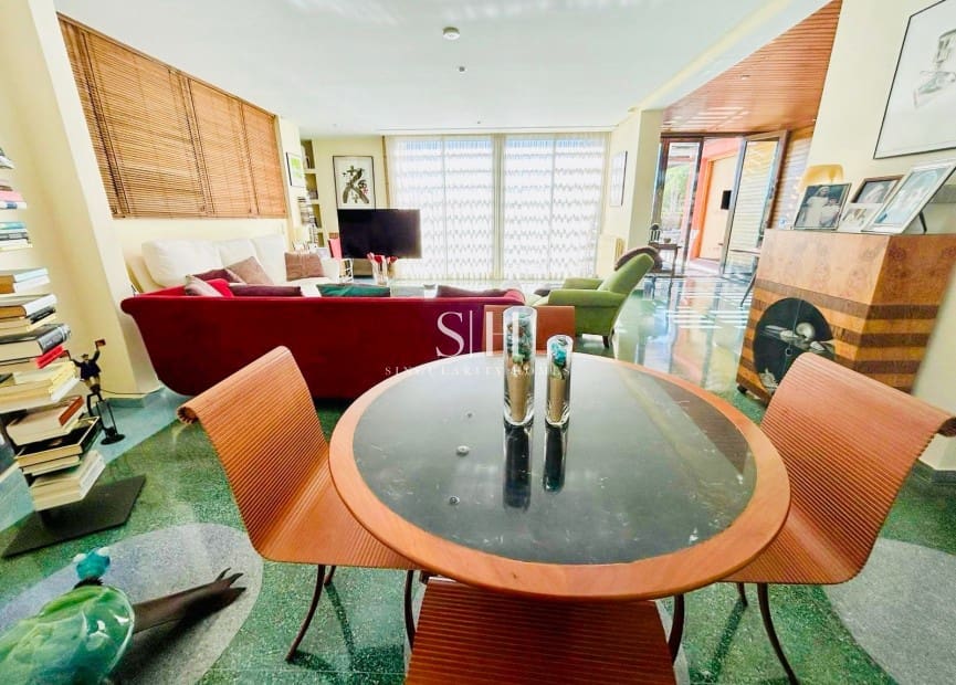 4 bedroom Villa for sale in Campoamor with pool garage - € 1,300,000 (Ref: 9617899)