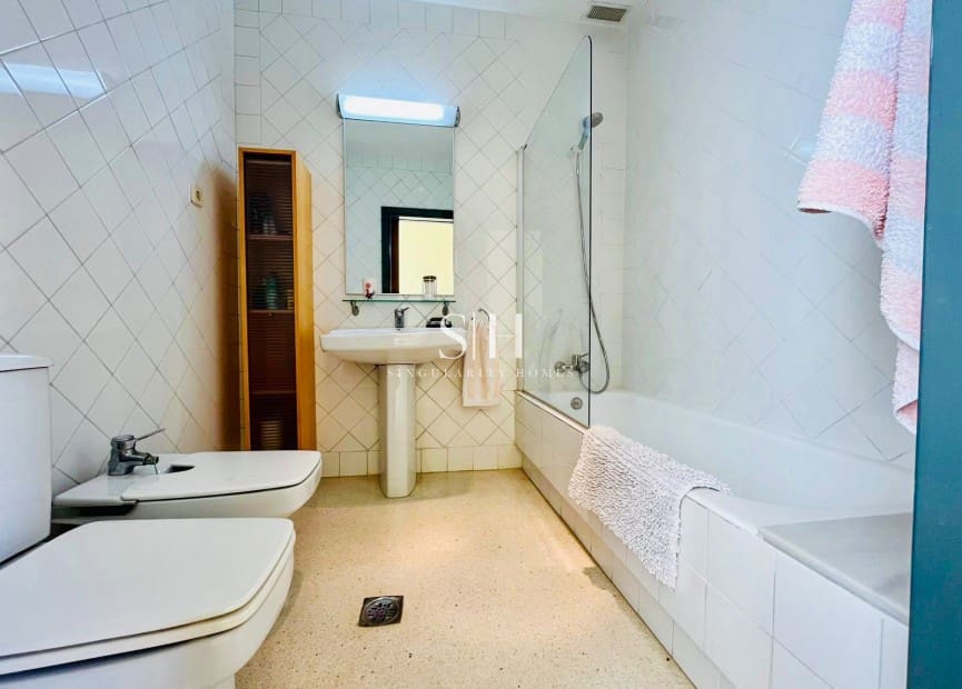 4 bedroom Villa for sale in Campoamor with pool garage - € 1,300,000 (Ref: 9617899)