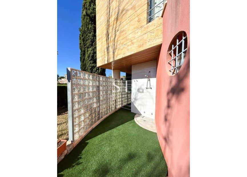 4 bedroom Villa for sale in Campoamor with pool garage - € 1,300,000 (Ref: 9617899)