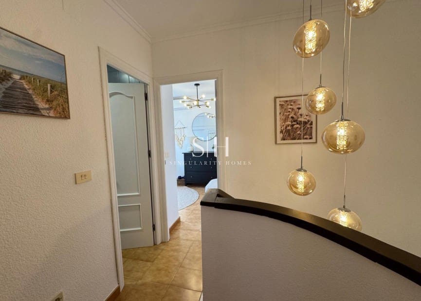 3 makuuhuone Huvila myytävänä paikassa Torrevieja mukana uima-altaan - 249 900 € (Ref: 9618164)