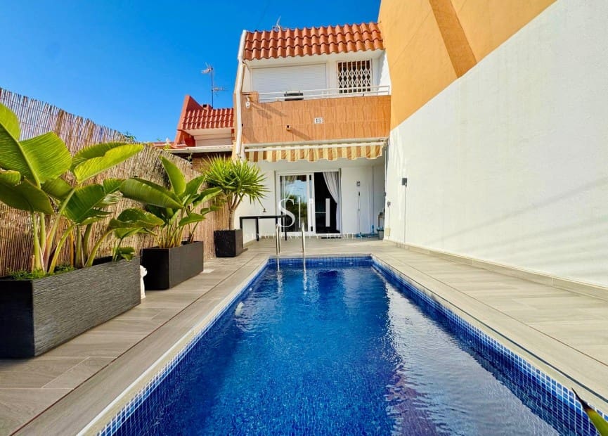 3 makuuhuone Huvila myytävänä paikassa Torrevieja mukana uima-altaan - 249 900 € (Ref: 9618164)