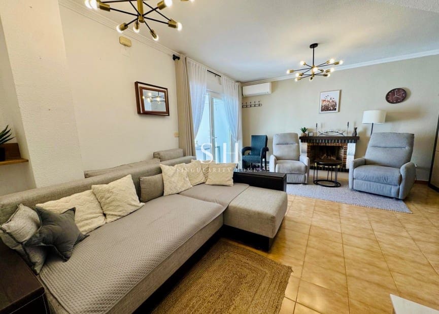 3 makuuhuone Huvila myytävänä paikassa Torrevieja mukana uima-altaan - 249 900 € (Ref: 9618164)