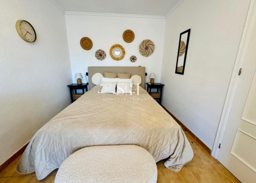 3 makuuhuone Huvila myytävänä paikassa Torrevieja mukana uima-altaan - 249 900 € (Ref: 9618164)