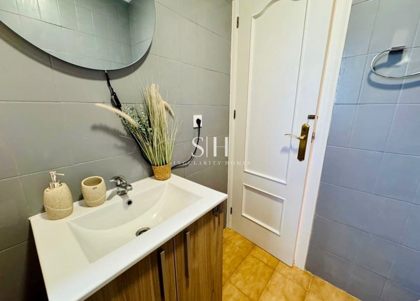 3 makuuhuone Huvila myytävänä paikassa Torrevieja mukana uima-altaan - 249 900 € (Ref: 9618164)