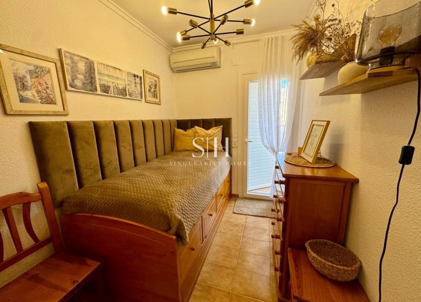 3 makuuhuone Huvila myytävänä paikassa Torrevieja mukana uima-altaan - 249 900 € (Ref: 9618164)