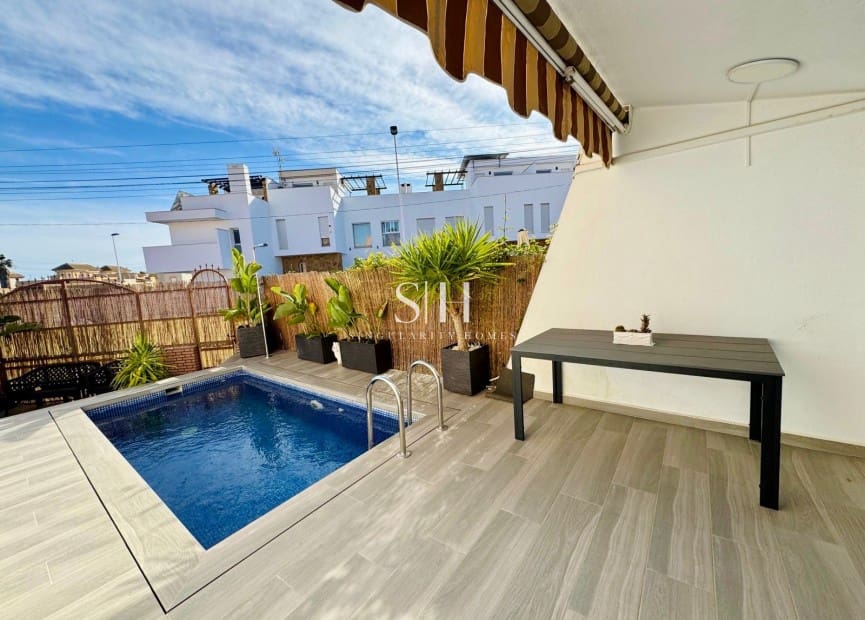 3 makuuhuone Huvila myytävänä paikassa Torrevieja mukana uima-altaan - 249 900 € (Ref: 9618164)