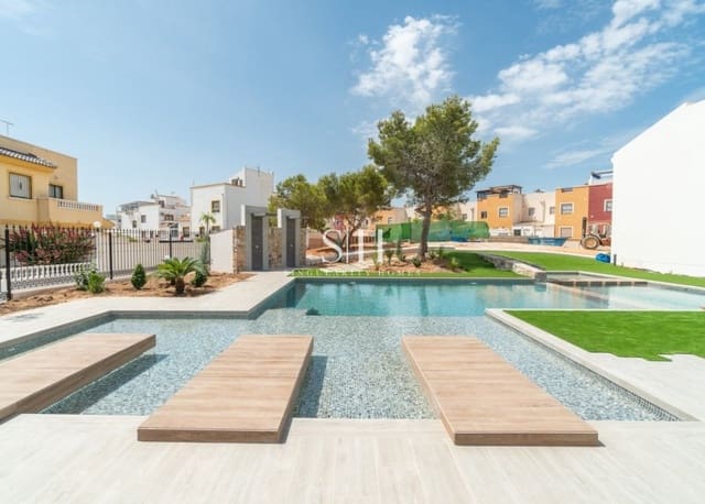 2 sovrum Bungalow till salu i Los Balcones med pool garage - 340 000 € (Ref: 9631525)