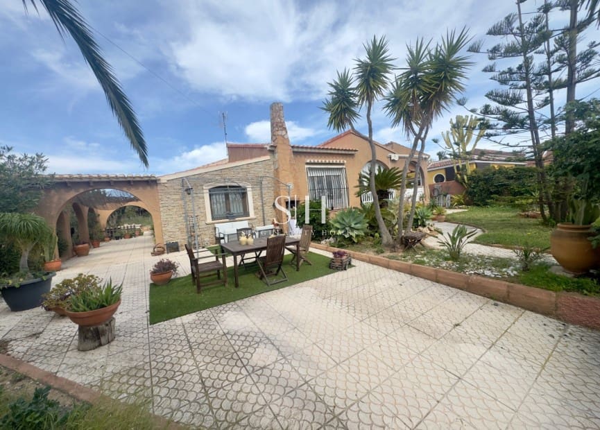 3 soveværelse Villa til salg i Aguas Nuevas - € 730.000 (Ref: 9650557)