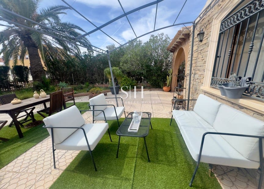 3 soveværelse Villa til salg i Aguas Nuevas - € 730.000 (Ref: 9650557)