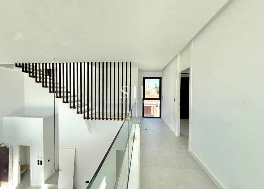 3 sypialnia Willa na sprzedaż w Ciudad Quesada z basenem - 879 000 € (Ref: 9656840)