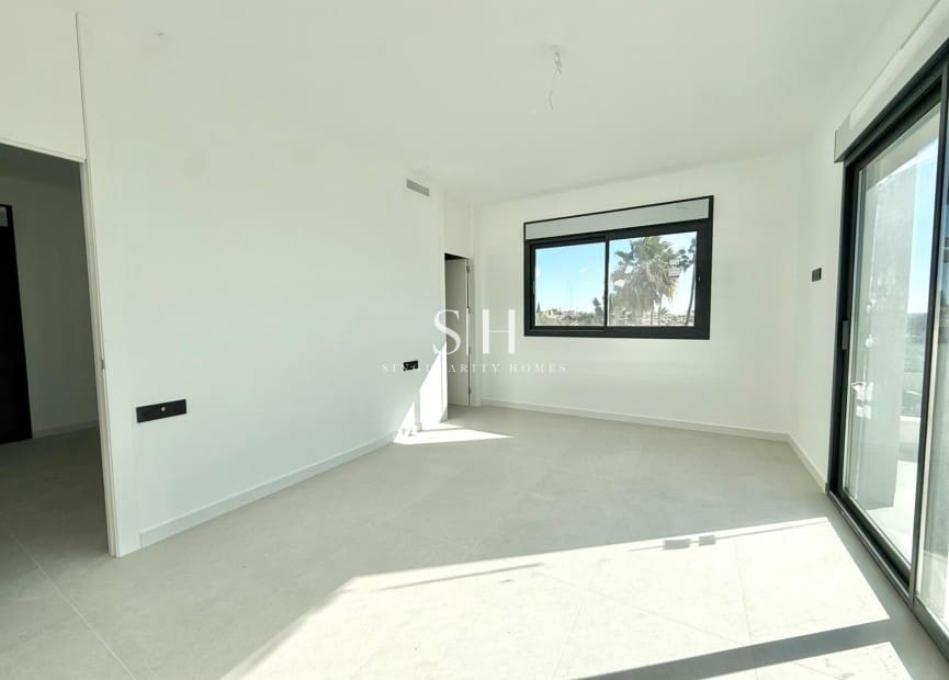 3 sypialnia Willa na sprzedaż w Ciudad Quesada z basenem - 879 000 € (Ref: 9656840)