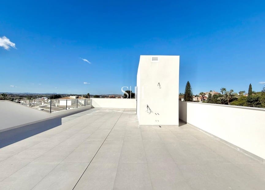 3 sypialnia Willa na sprzedaż w Ciudad Quesada z basenem - 879 000 € (Ref: 9656840)