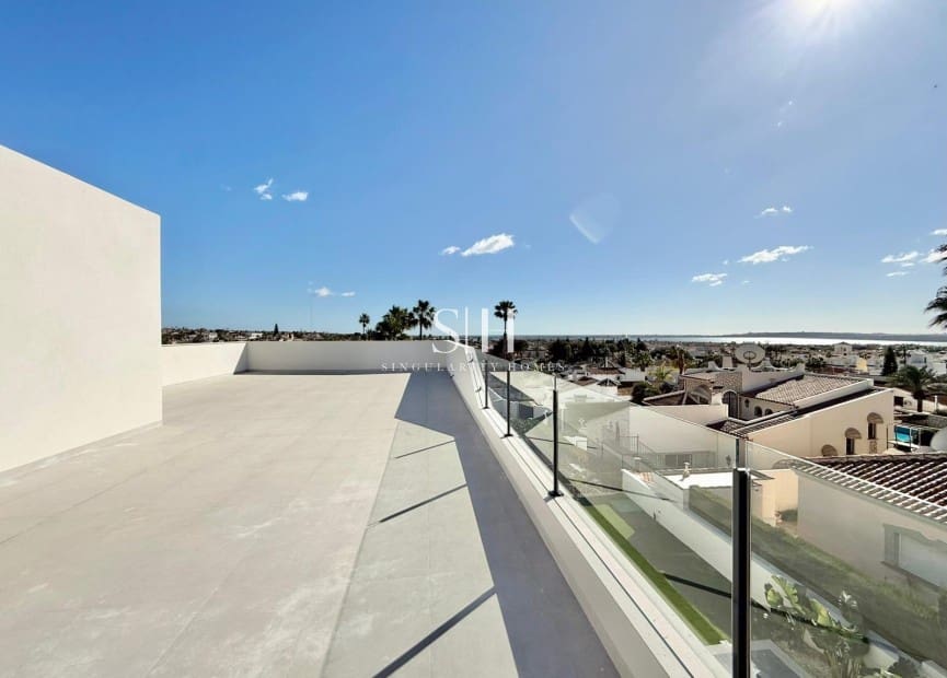 3 sypialnia Willa na sprzedaż w Ciudad Quesada z basenem - 879 000 € (Ref: 9656840)