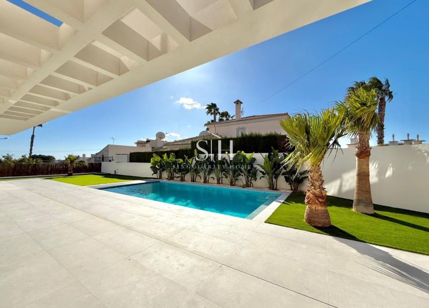 3 sypialnia Willa na sprzedaż w Ciudad Quesada z basenem - 879 000 € (Ref: 9656840)