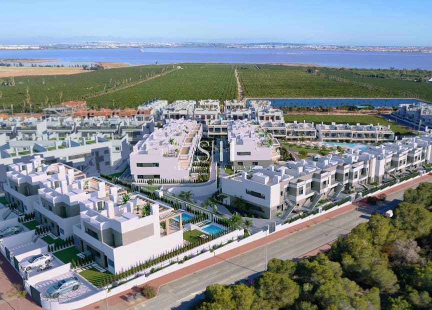 2 sypialnia Bungalow na sprzedaż w Los Balcones z basenem garażem - 272 000 € (Ref: 9665236)