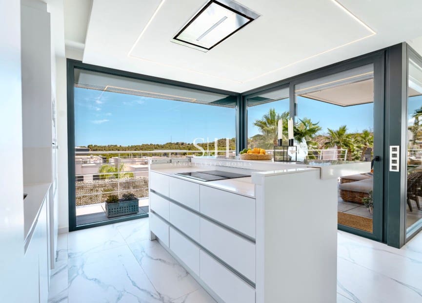 5 bedroom Villa for sale in San Miguel de Salinas with pool garage - € 780,000 (Ref: 9685503)