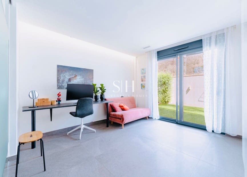 5 bedroom Villa for sale in San Miguel de Salinas with pool garage - € 780,000 (Ref: 9685503)