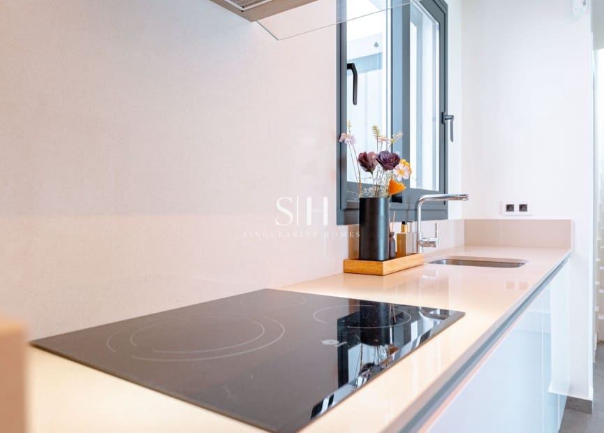 5 bedroom Villa for sale in San Miguel de Salinas with pool garage - € 780,000 (Ref: 9685503)