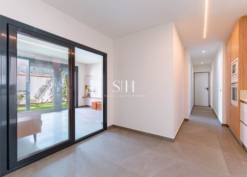 5 bedroom Villa for sale in San Miguel de Salinas with pool garage - € 780,000 (Ref: 9685503)