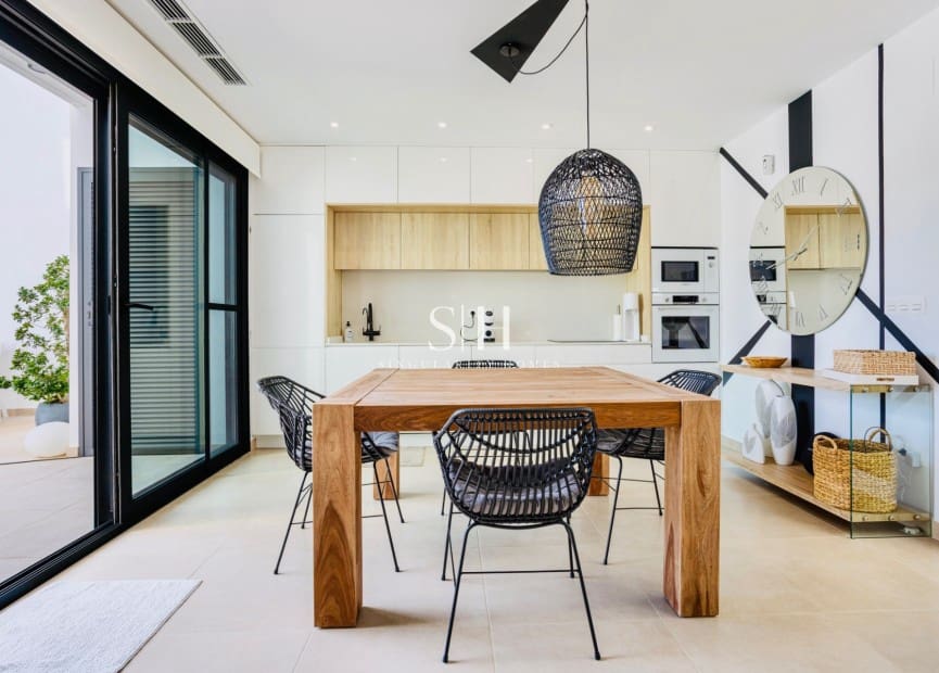 3 soveværelse Rækkehus til salg i Benijofar med swimmingpool garage - € 439.000 (Ref: 9685504)