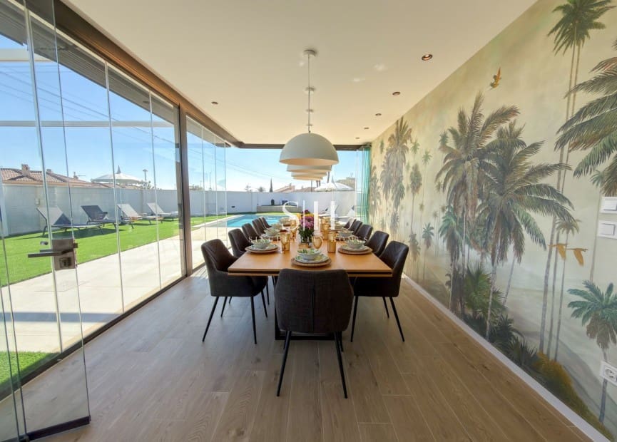 3 bedroom Villa for sale in San Fulgencio with pool garage - € 995,000 (Ref: 9689953)