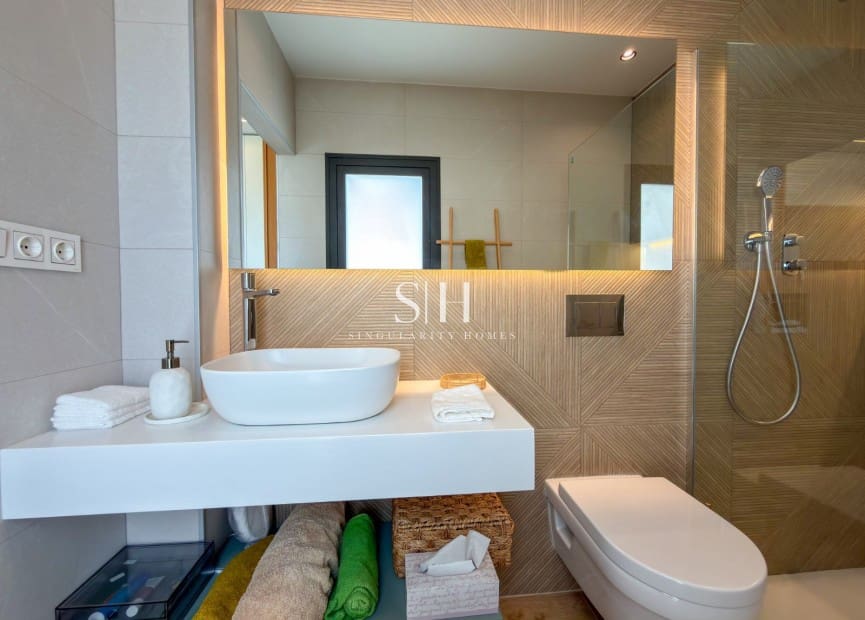 3 bedroom Villa for sale in San Fulgencio with pool garage - € 995,000 (Ref: 9689953)