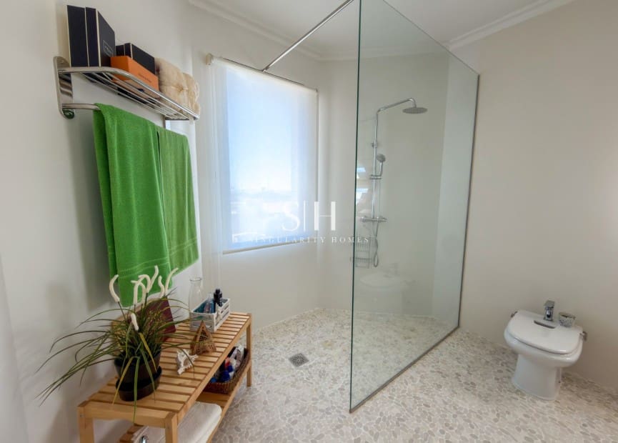 3 bedroom Villa for sale in San Fulgencio with pool garage - € 995,000 (Ref: 9689953)