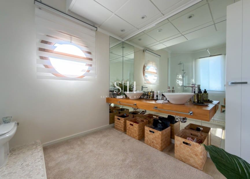 3 bedroom Villa for sale in San Fulgencio with pool garage - € 995,000 (Ref: 9689953)