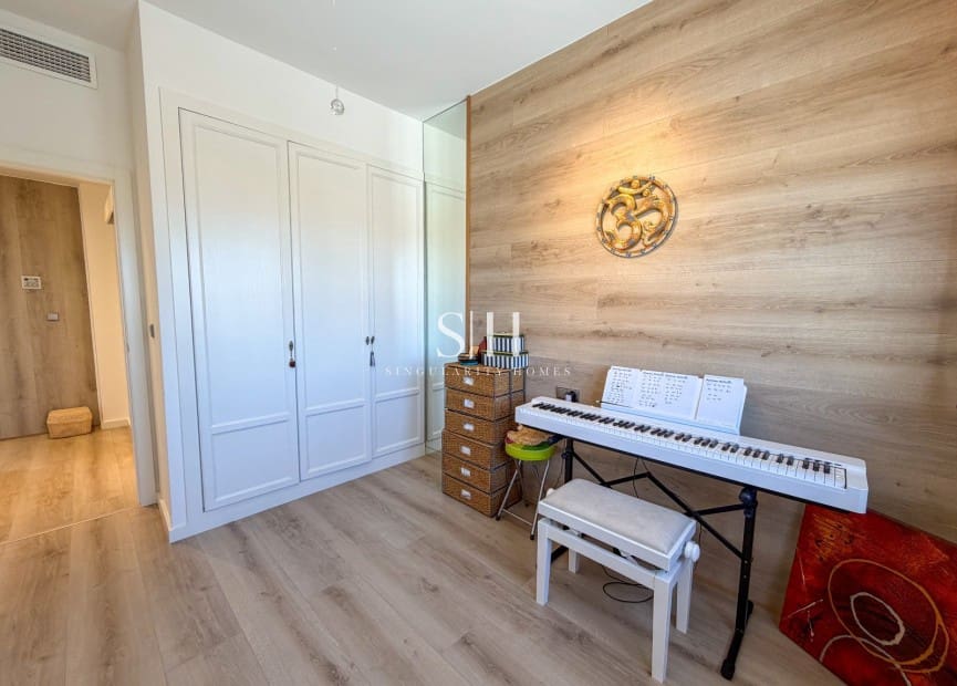 3 bedroom Villa for sale in San Fulgencio with pool garage - € 995,000 (Ref: 9689953)