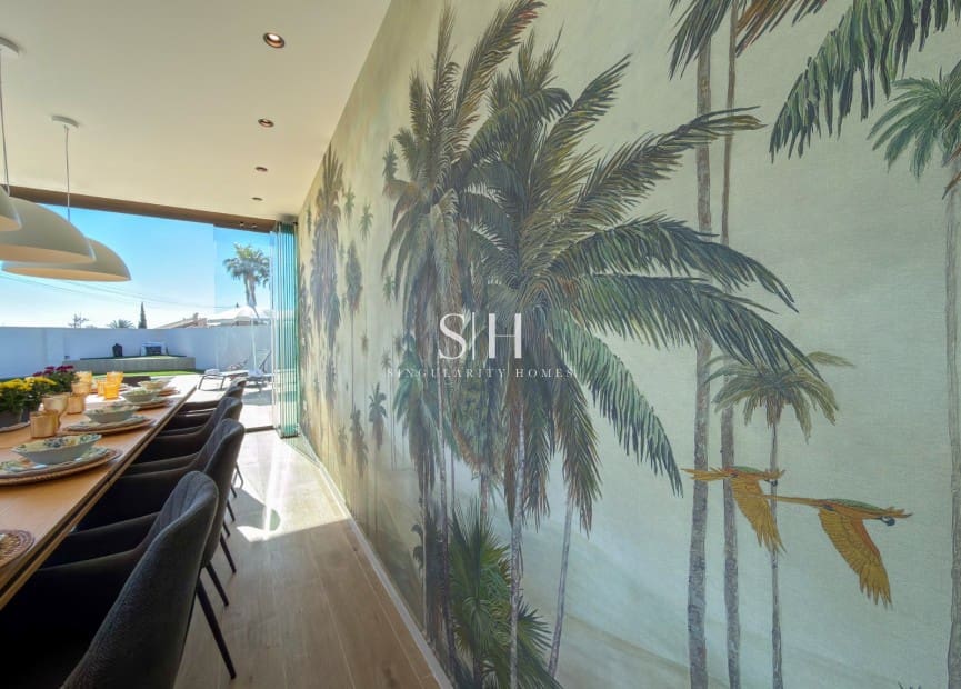 3 bedroom Villa for sale in San Fulgencio with pool garage - € 995,000 (Ref: 9689953)