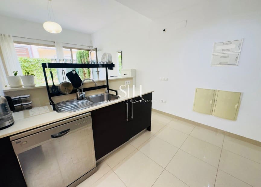 3 slaapkamer Rijtjeshuis te koop in Orihuela Costa met zwembad garage - € 375.000 (Ref: 9699912)