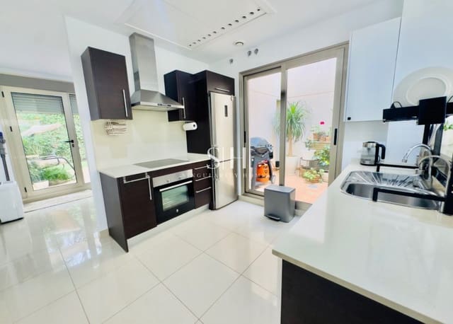 3 slaapkamer Rijtjeshuis te koop in Punta Prima, Orihuela met zwembad garage - € 375.000 (Ref: 9699912)