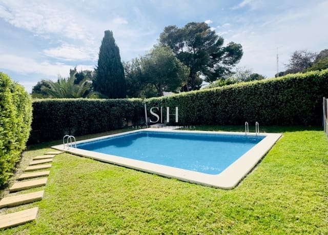 3 slaapkamer Rijtjeshuis te koop in Punta Prima, Orihuela met zwembad garage - € 375.000 (Ref: 9699912)