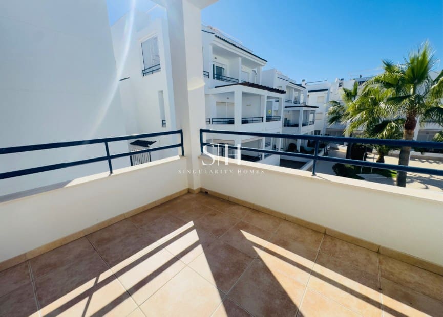 Apartamento de 2 habitaciones en La Veleta en venta con piscina garaje - 219.000 € (Ref: 9700039)