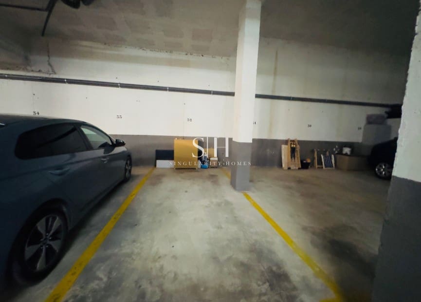 Apartamento de 2 habitaciones en La Veleta en venta con piscina garaje - 219.000 € (Ref: 9700039)