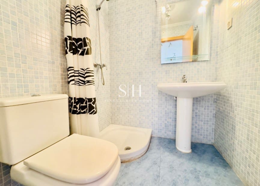 Apartamento de 2 habitaciones en La Veleta en venta con piscina garaje - 219.000 € (Ref: 9700039)