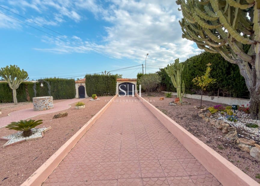 3 makuuhuone Huvila myytävänä paikassa Ciudad Quesada - 535 000 € (Ref: 9715399)