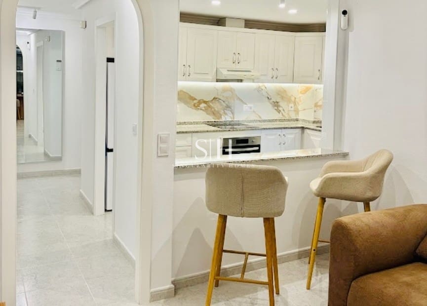 2 bedroom Apartment for sale in Campoamor with pool - € 249,000 (Ref: 9716488)