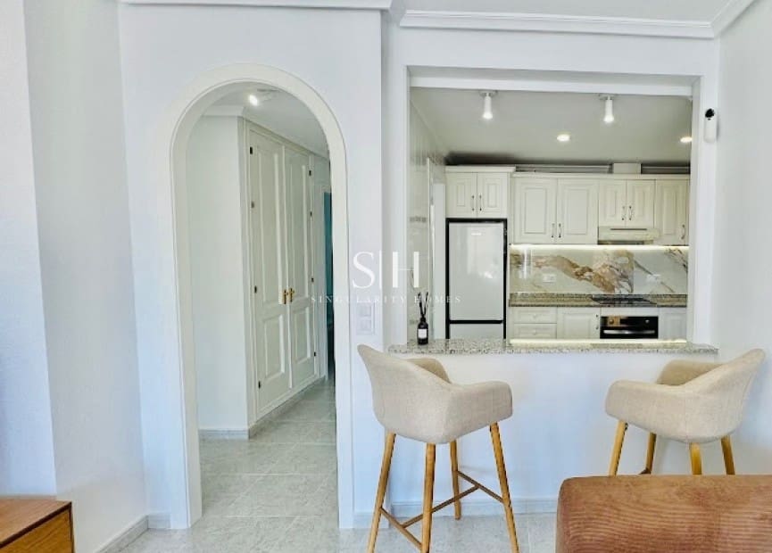 2 bedroom Apartment for sale in Campoamor with pool - € 249,000 (Ref: 9716488)