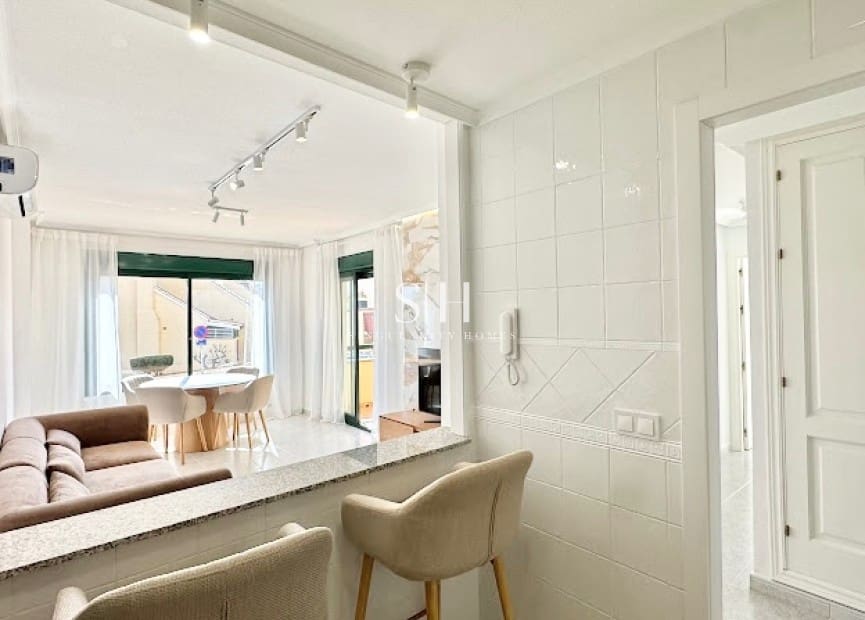 2 bedroom Apartment for sale in Campoamor with pool - € 249,000 (Ref: 9716488)