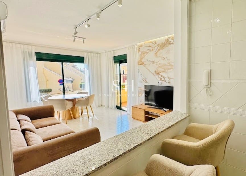 2 bedroom Apartment for sale in Campoamor with pool - € 249,000 (Ref: 9716488)