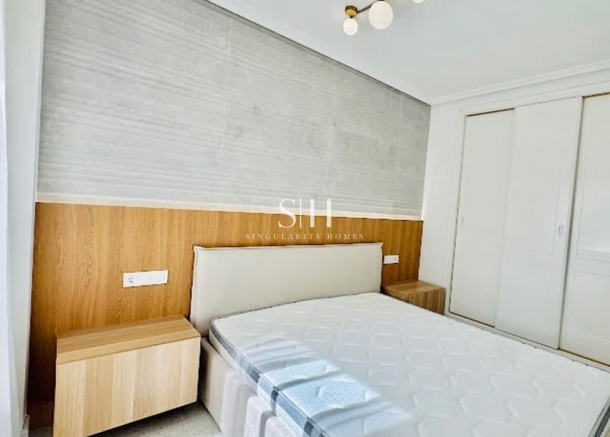 2 bedroom Apartment for sale in Campoamor with pool - € 249,000 (Ref: 9716488)