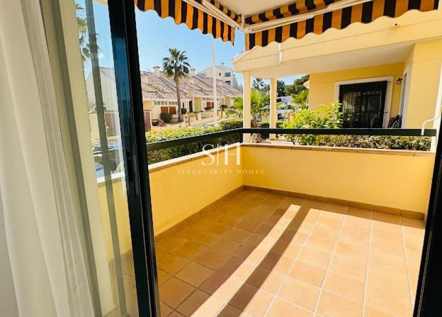 2 bedroom Apartment for sale in Campoamor with pool - € 249,000 (Ref: 9716488)