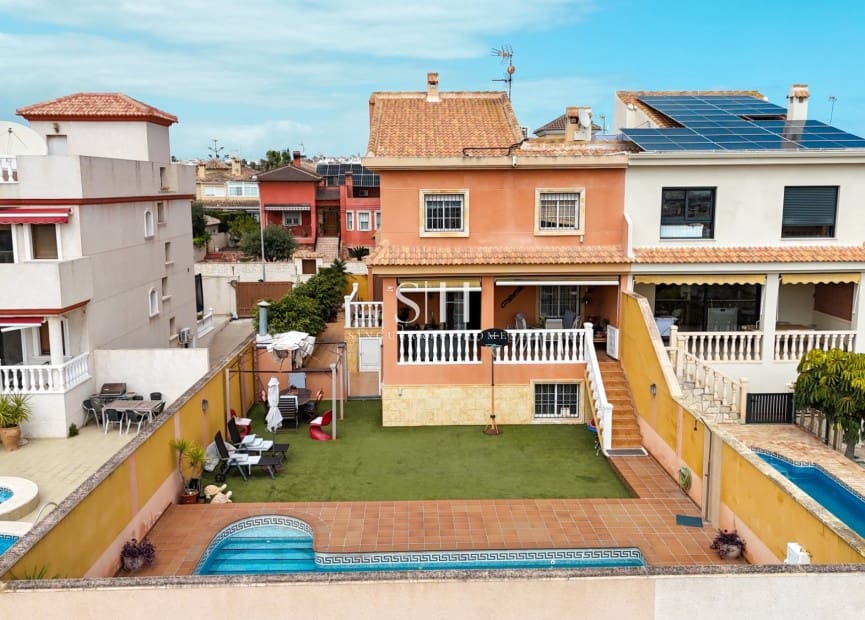 4 bedroom Villa for sale in Aguas Nuevas with pool garage - € 499,000 (Ref: 9749702)